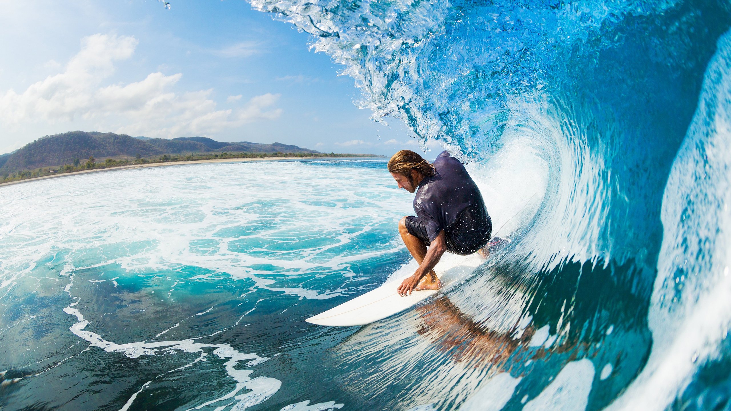 爱德华兹的节奏魔法，F1街道赛之夜的绝对掌控者