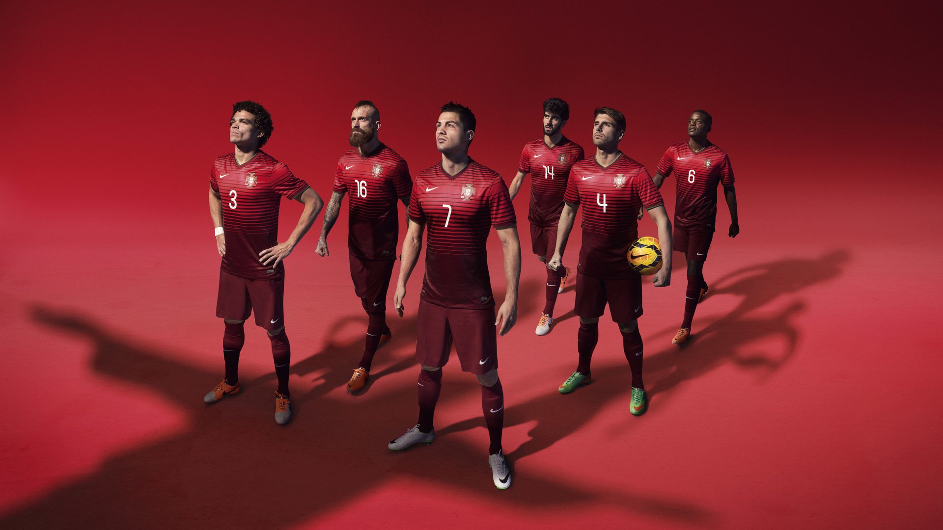 伊布统治全场，乌克兰险胜德国，一场定义时代的胜利